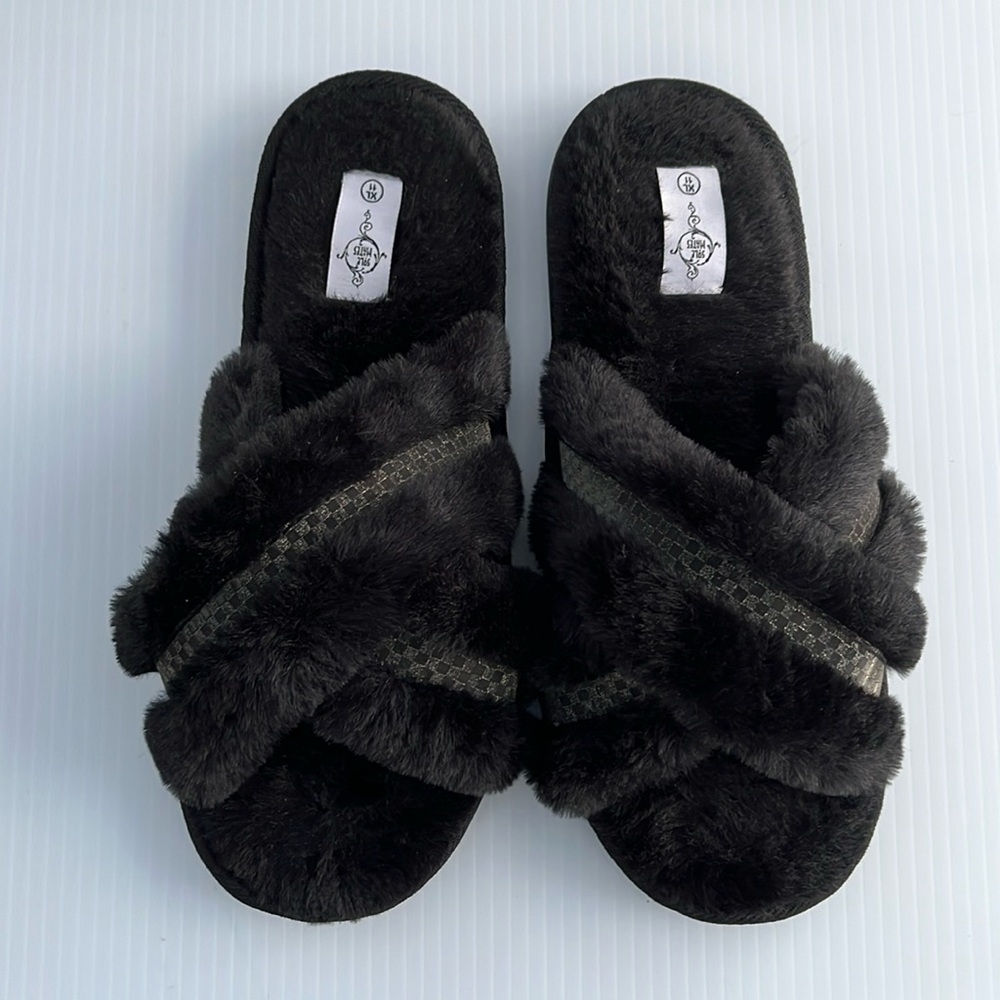 Women's Plush Crisscross Faux Fur Slippers - Black